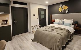 Taksim Landhouse Hotel 1 Min To Taksim Square